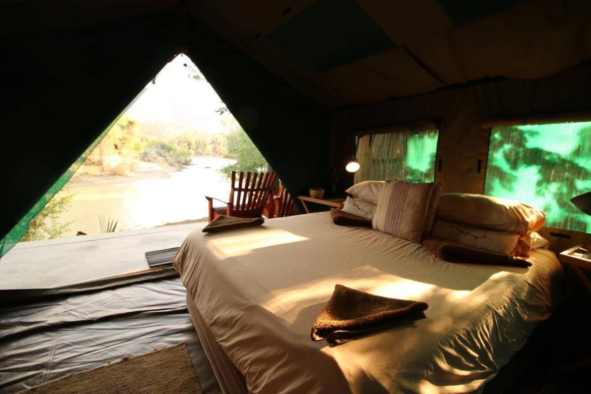 Vila Epupa Camp Exteriér fotografie